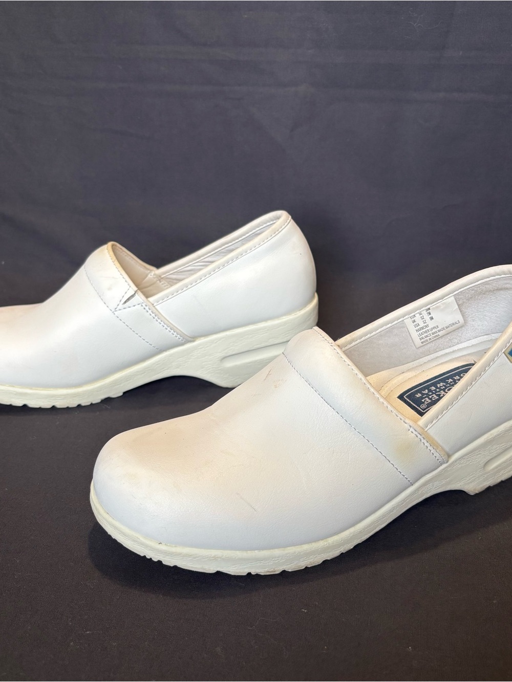 Cherokee Authentic Workwear 9M White Women's Slip-On Clogs